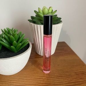 Bombshell rollerball